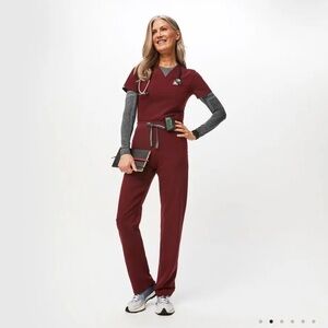 Figs Women's Burgundy Scrub Set